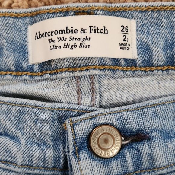 A&F Ultra High Rise 90s Straight Jean, Light Double Knee Destroy, 26/2 SHORT - Picture 7 of 11